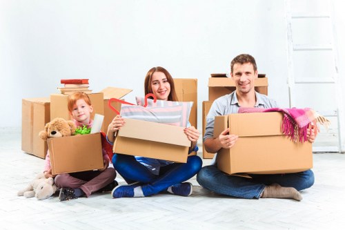 Removal van and vehicle planning for local moves