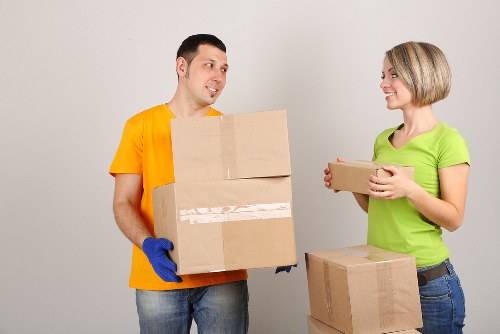 Removal vehicle support for Tooting business relocations